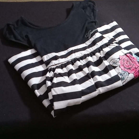 GUESS Black and White Dress w/ Pink Flowers Size S (7/8) - Picture 7 of 8